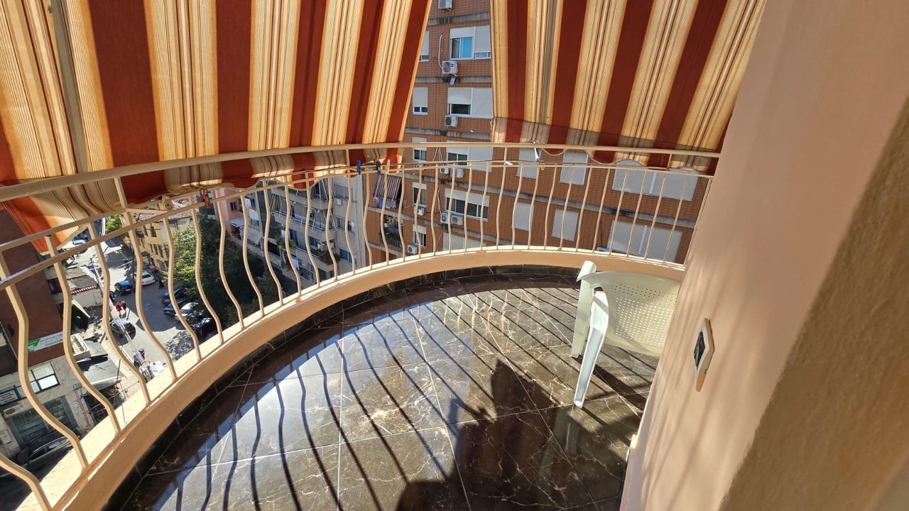 Jepet me qera Apartament komod tek Selvia