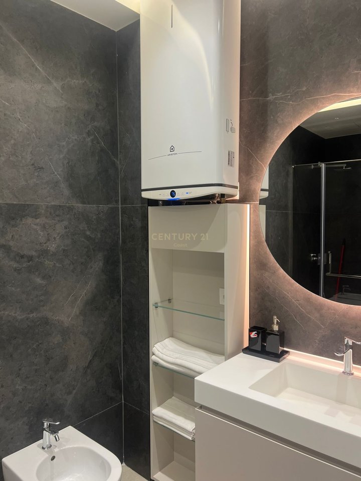 Luxury Apartment for Rent – 80 m² + Garage | Center of Vlora, near the Mosque.