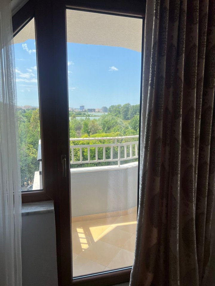 JEPET APARTAMENT 3+1 ME QIRA BUZE LIQENIT ARTIFICIAL!