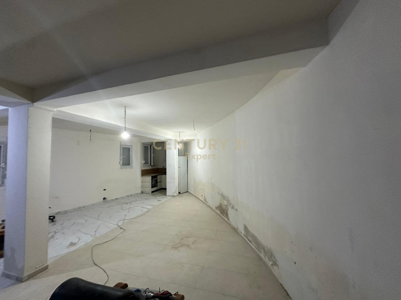 MAGAZINE PER QIRA TEK KOPSHTI ZOOLOGJIK