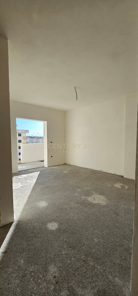 Apartament 1+1 Në Shitje në Golem, Durrës , ndodhet vetem 250m larg detit - 74,000€