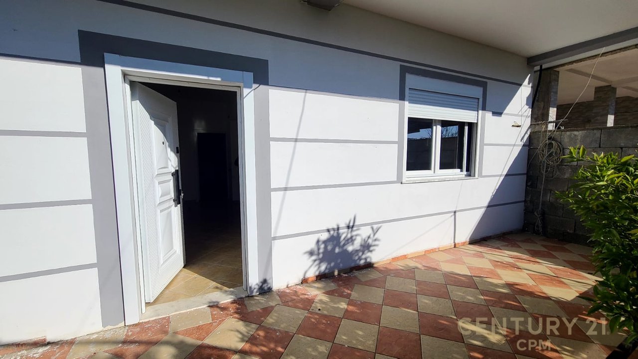 Private house for sale with basement in Vorë