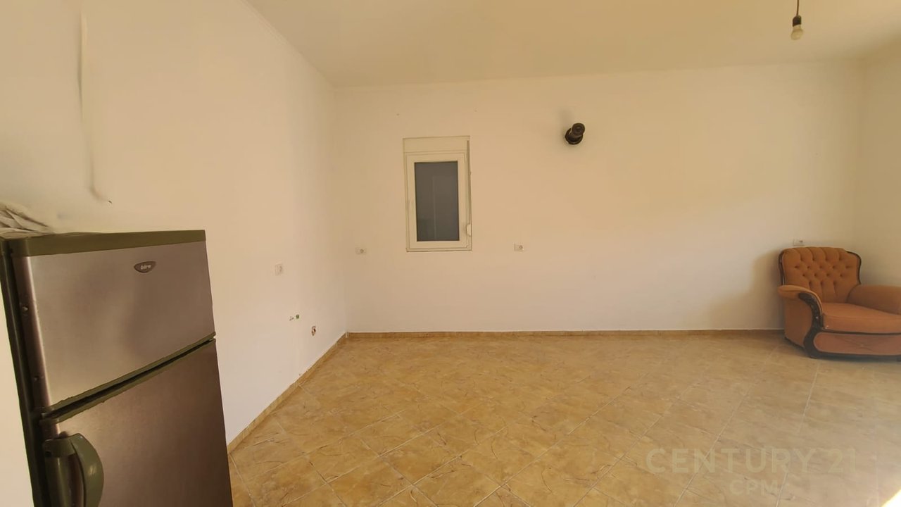 Private house for sale with basement in Vorë
