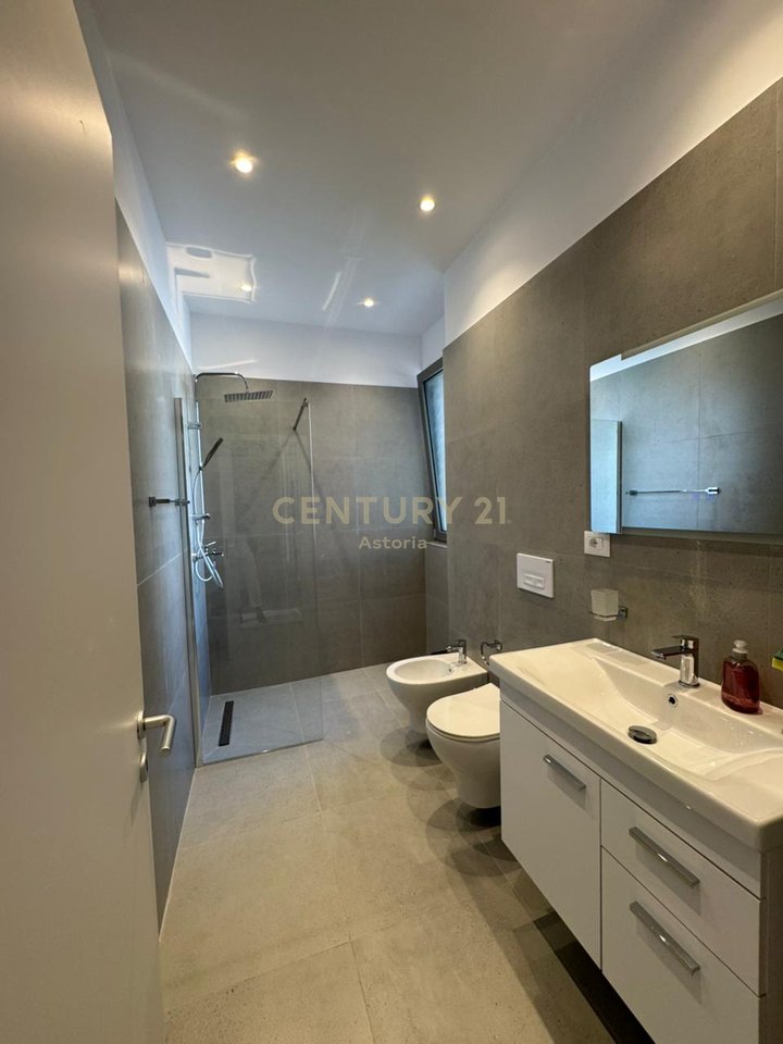 APPARTAMENTO 3+1 IN AFFITTO + POSTO AUTO A "GREEN VALLEY", DRY LAKE