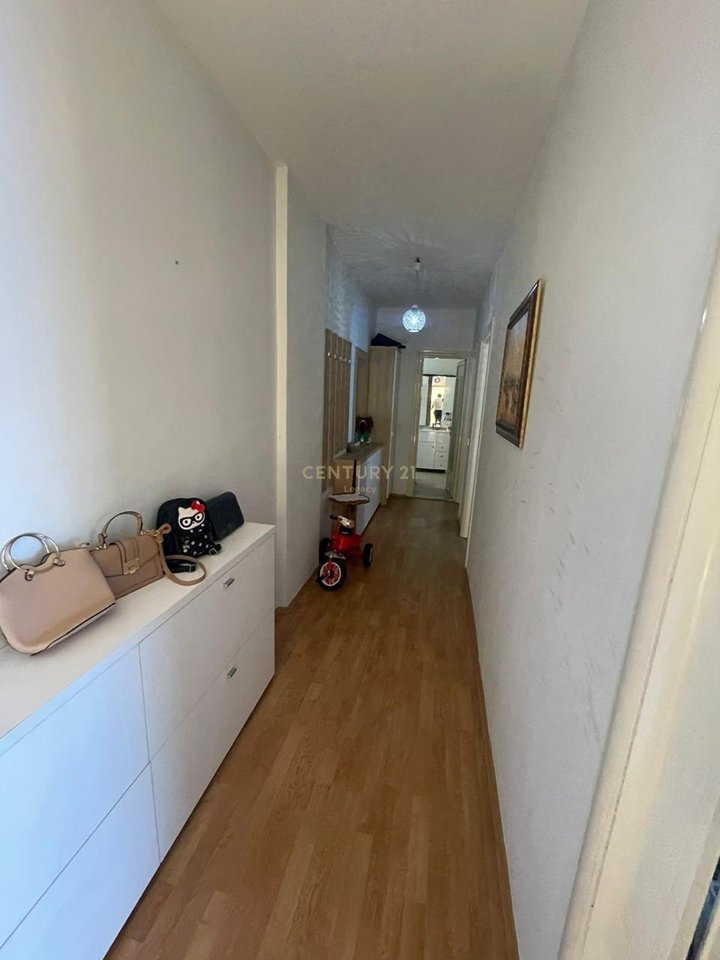 Shitet apartament 2+1 ne fresk afer Ramazan Gaxherri !