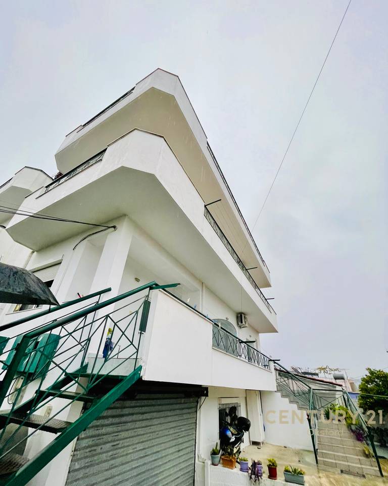 PART OF THE 3RD FLOOR OF THE 3-STORY VILLA FOR SALE IN SHKOZA
