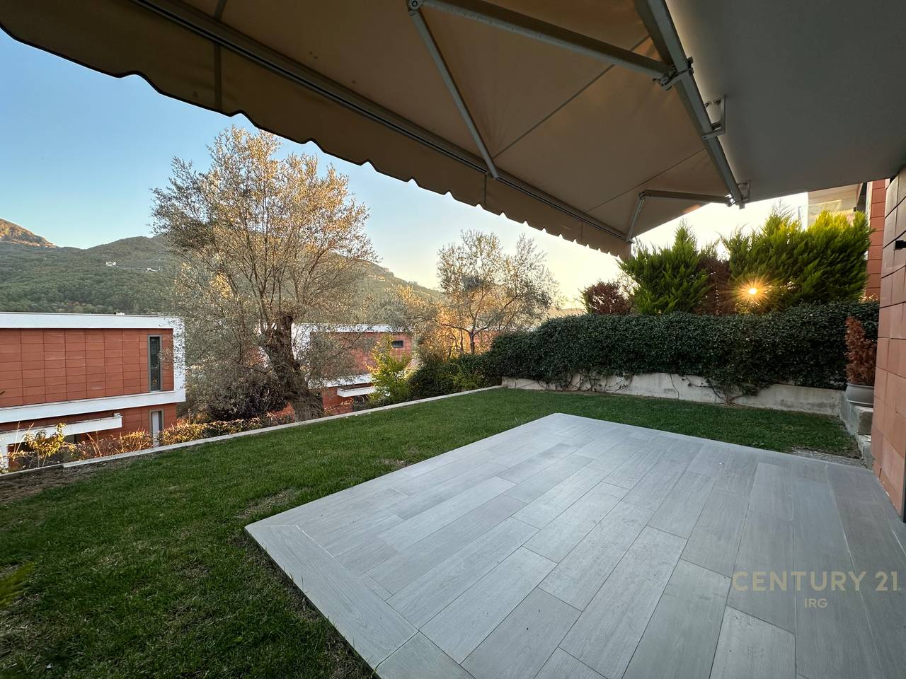 Vile ne Rezidencen Olive Grove!