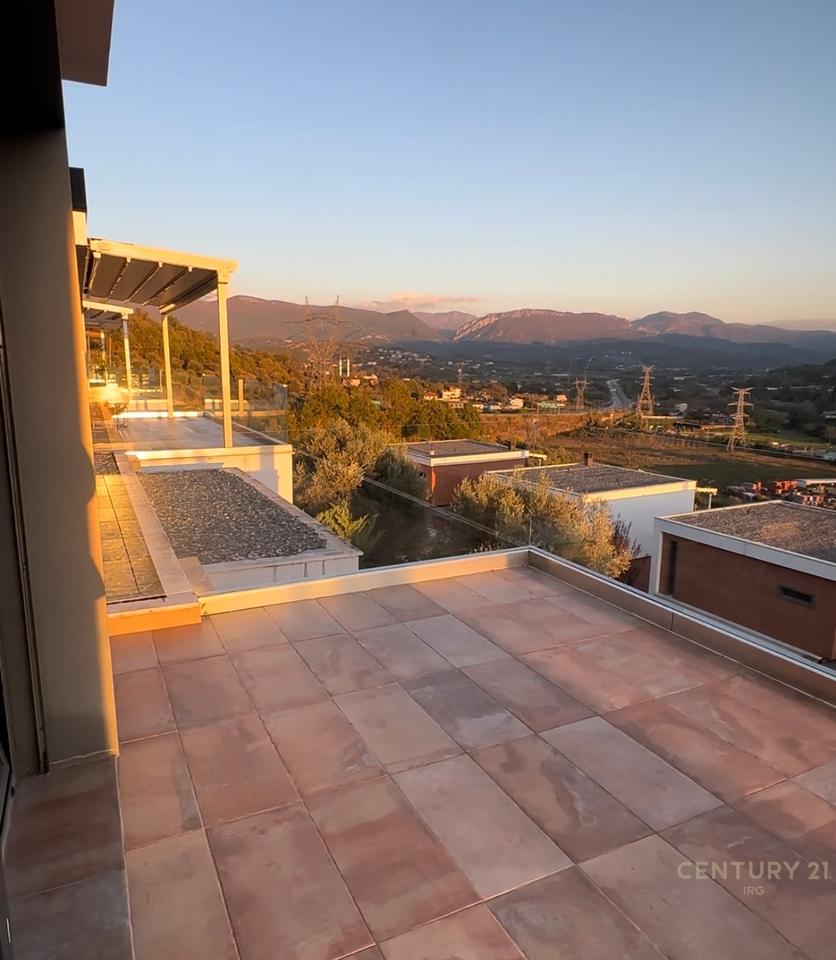 Vile ne Rezidencen Olive Grove!