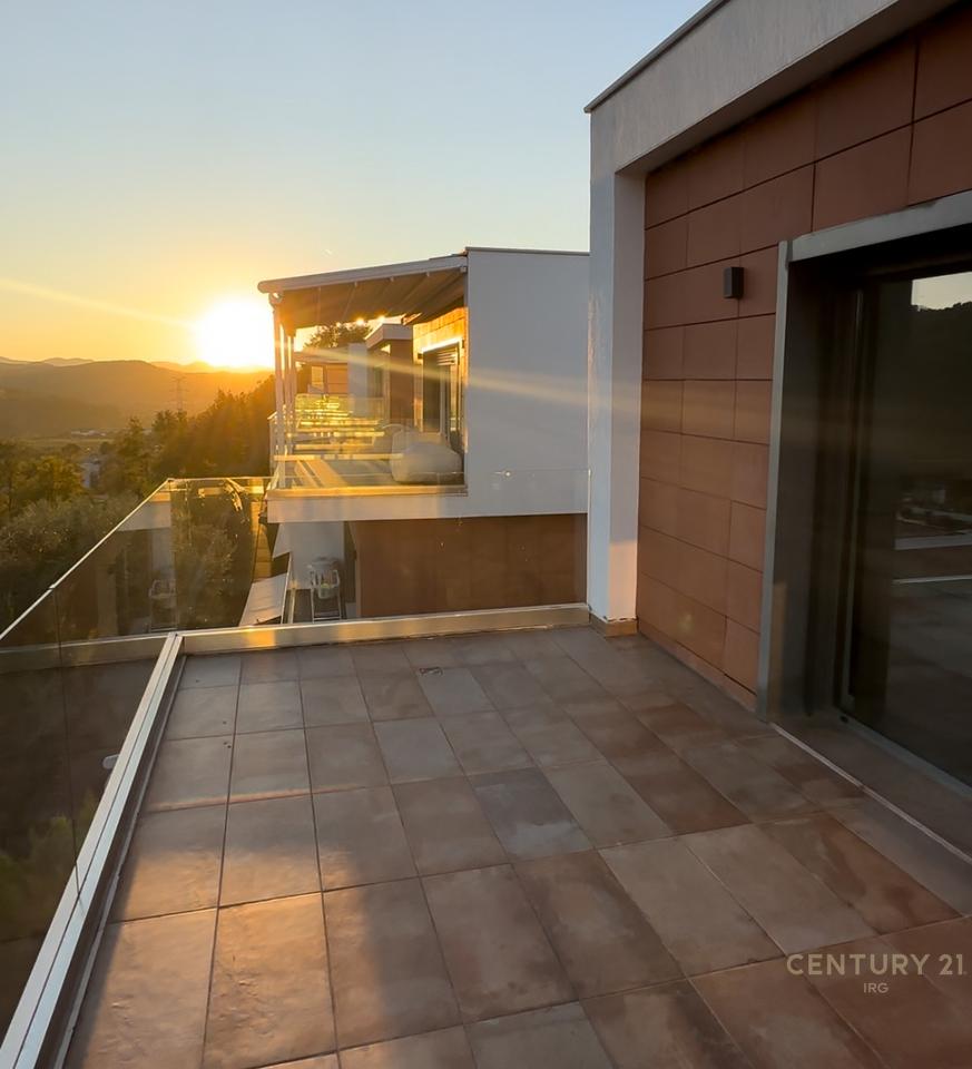 Vile ne Rezidencen Olive Grove!