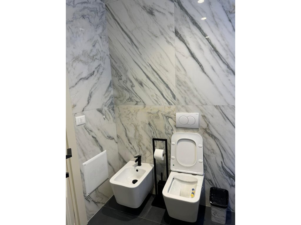 2+1 APARTMENT FOR SALE NEAR LUNGOMARE