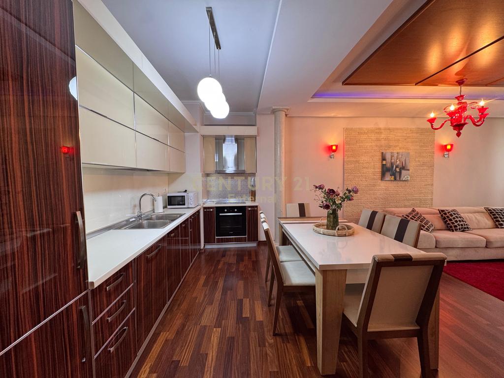 Apartment 2+1+2+ parking for rent in Ambasador 2