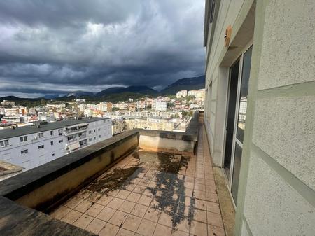 Appartamento 2+1 con Veranda in Vendita, a Fresk