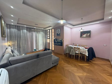 SHITET APARTAMENT Premium 1+1 NE ZEMER TE TIRANES TEK PAZARI I RI!