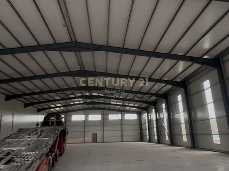 KAPANON Me Qira SHEN AVLASH Durrës - 2,500.00€ | 1300 m²