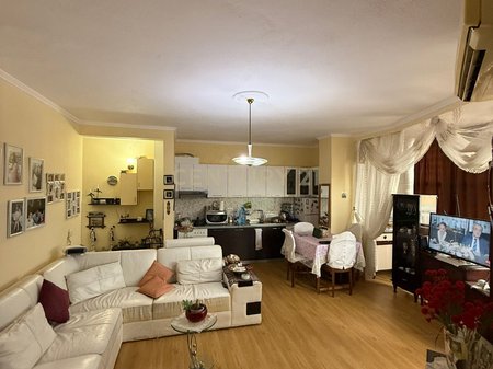 Apartament 1+1 Për Shitje në Plazh Hekurudha, Durrës