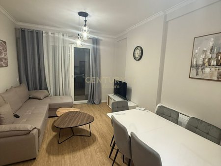 JEPET APARTAMENT 2+1 ME QIRA TEK (KOMPLEKSI MOLLA) NE ASTIR!
