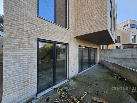 Come to the pool at Swan Lake Residence!