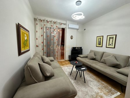 Apartament 1+1 Me Qira në Bllok