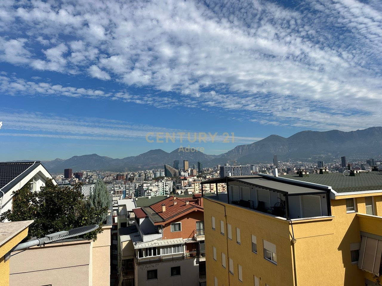 Penthouse+ Post Parkimi per Qira tek Kodra e Diellit!