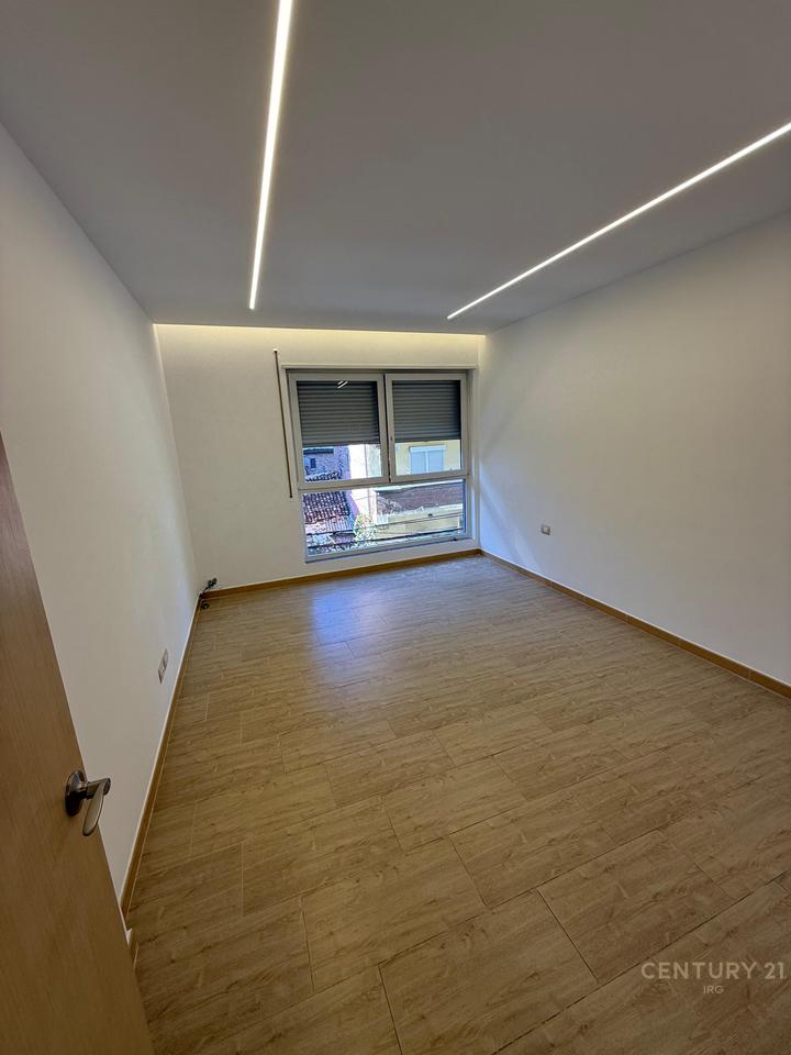 Office environment at Kavaja Street.