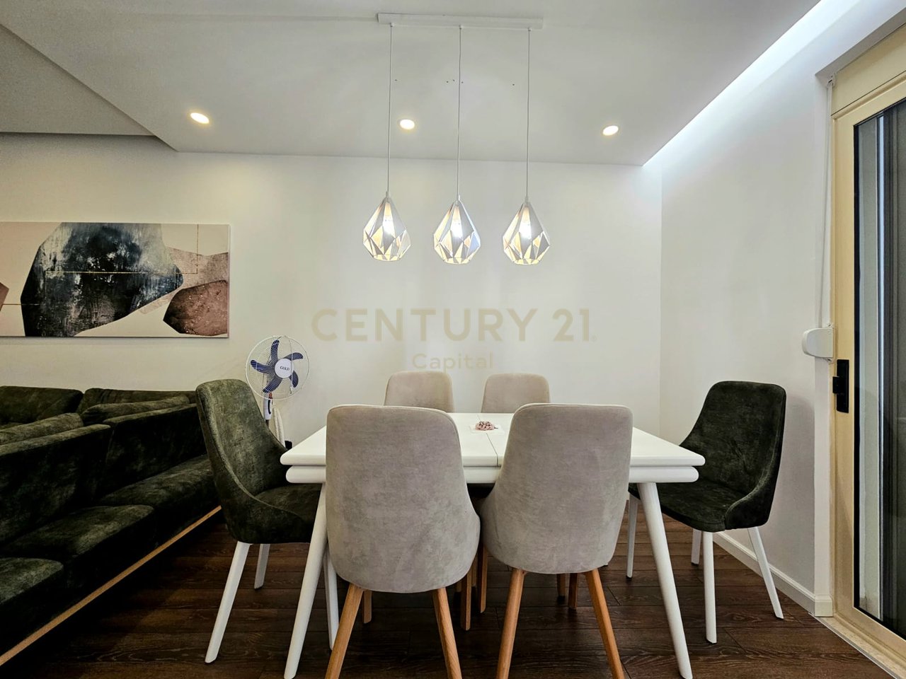 APPARTAMENTO 2+1+ GARAGE IN VENDITA SUL LUNGOMARE