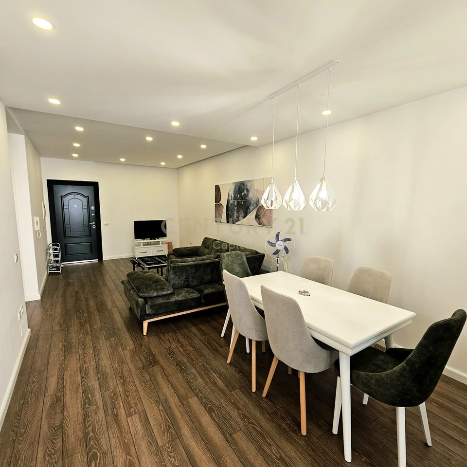 APPARTAMENTO 2+1+ GARAGE IN VENDITA SUL LUNGOMARE