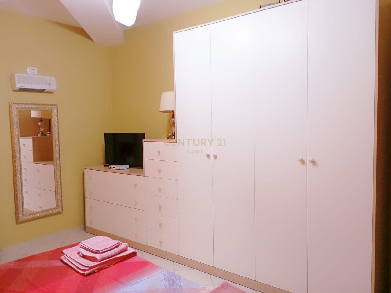 Appartamento in affitto 2+1+2 – Lungomare, Vlorë