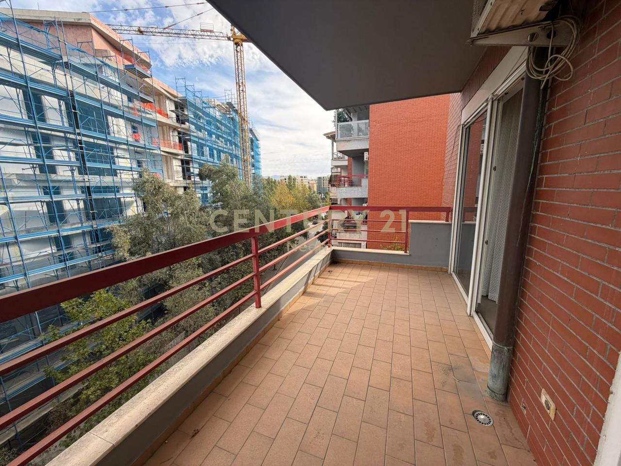 Jepet me Qira  Apartament 2+1+2+ Post Parkimi