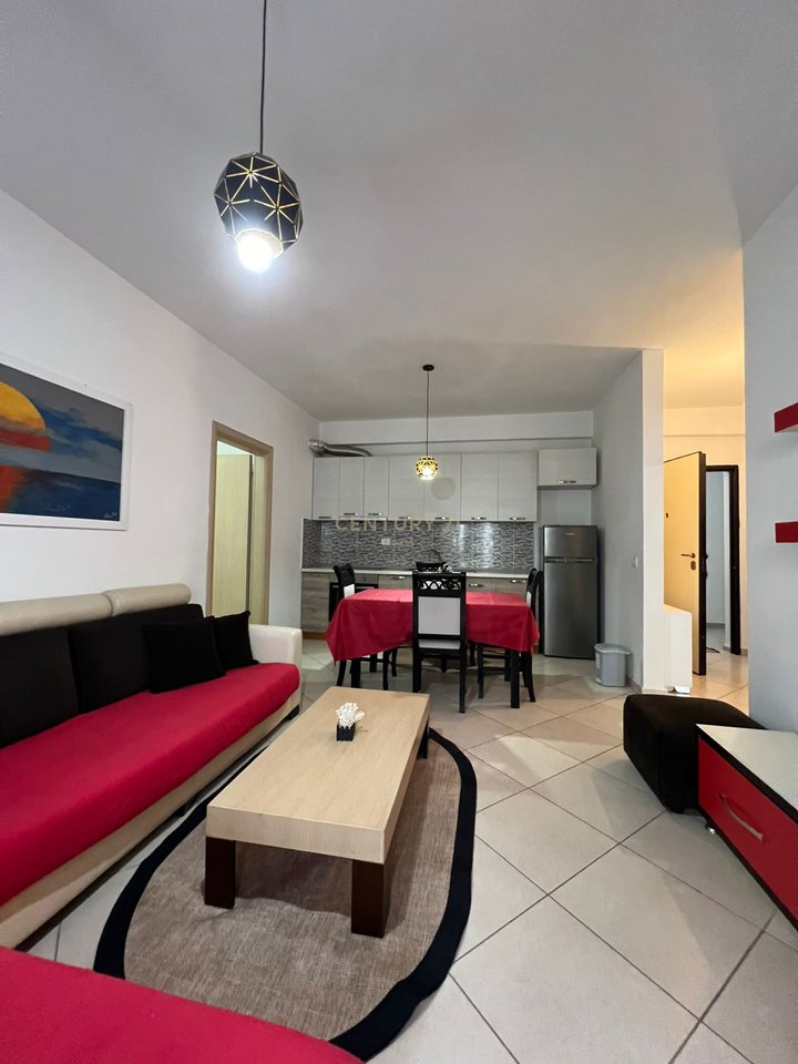 2+1 apartment for rent in the Ish-Kombinat area, Vlora.