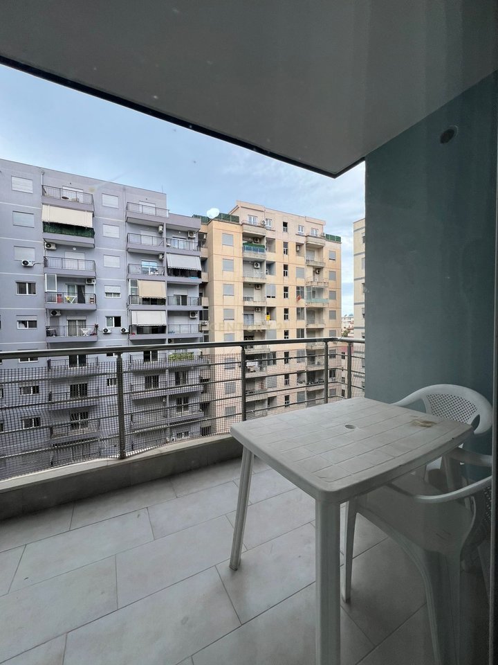 2+1 apartment for rent in the Ish-Kombinat area, Vlora.