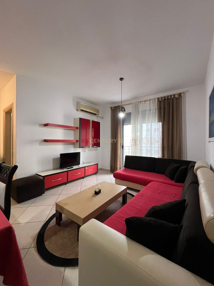 2+1 apartment for rent in the Ish-Kombinat area, Vlora.