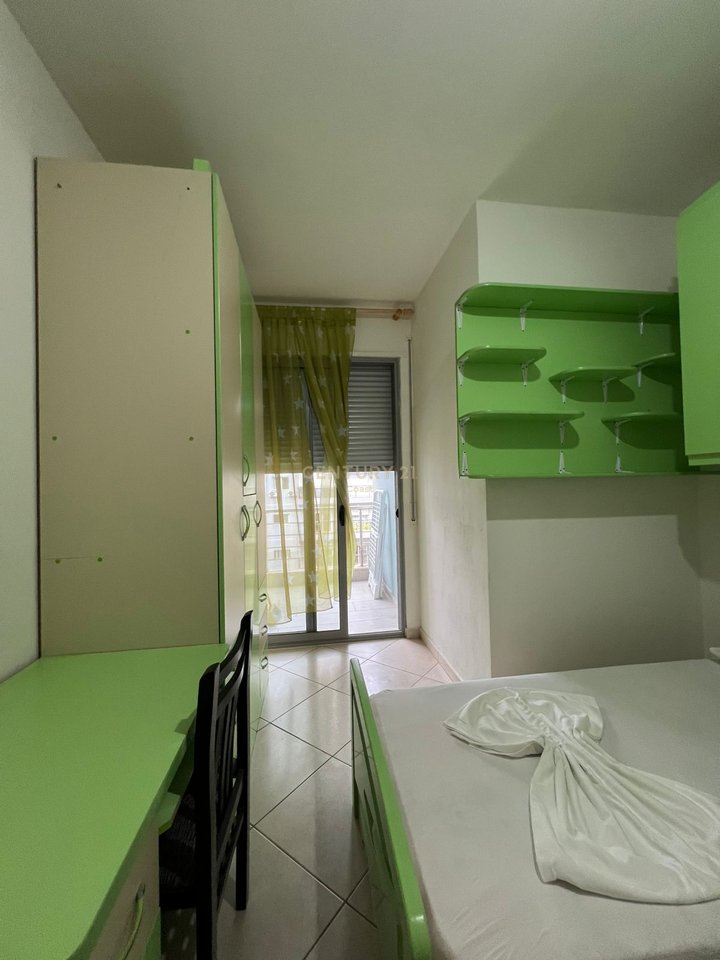 2+1 apartment for rent in the Ish-Kombinat area, Vlora.