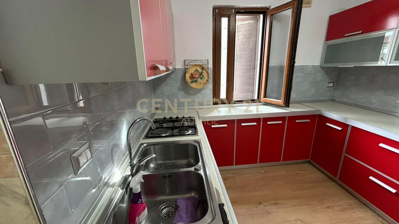 Shitet Apartament 2+1 – Vollga, Durrës !