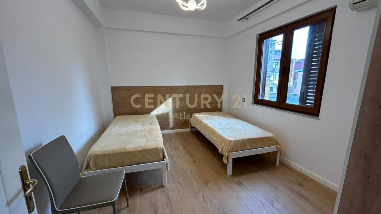 Shitet Apartament 2+1 – Vollga, Durrës !