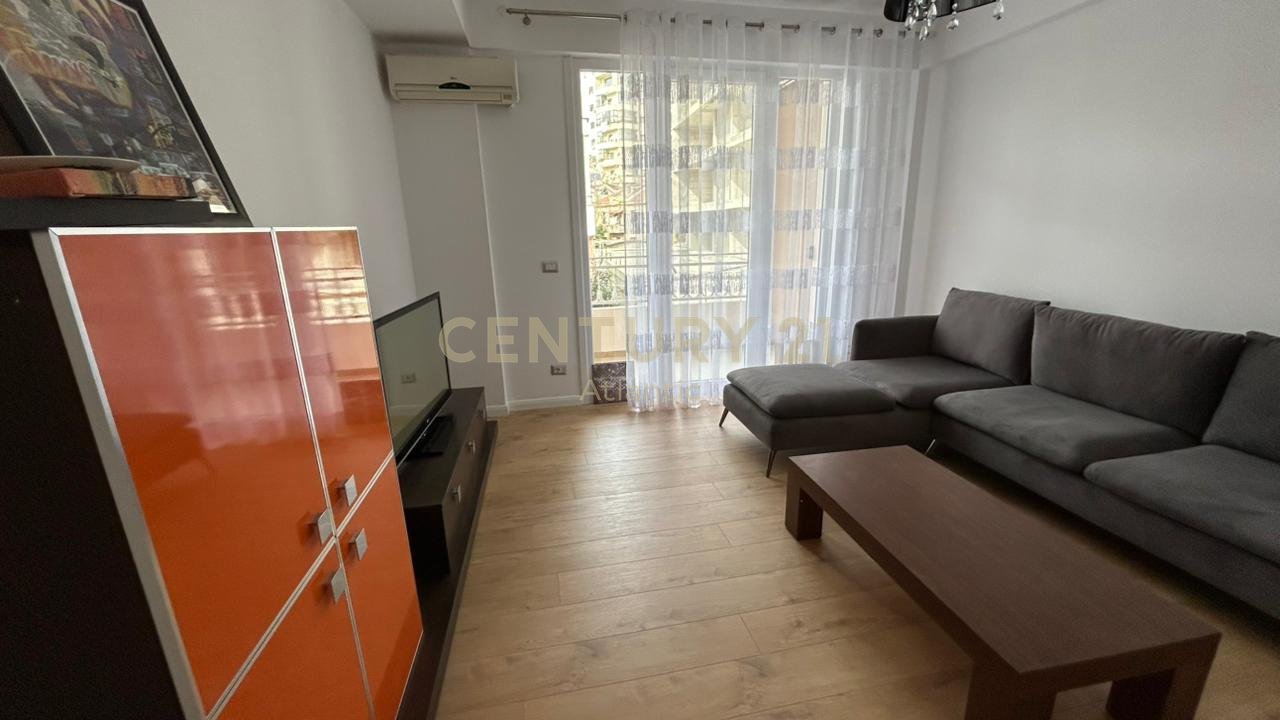 Shitet Apartament 2+1 – Vollga, Durrës !