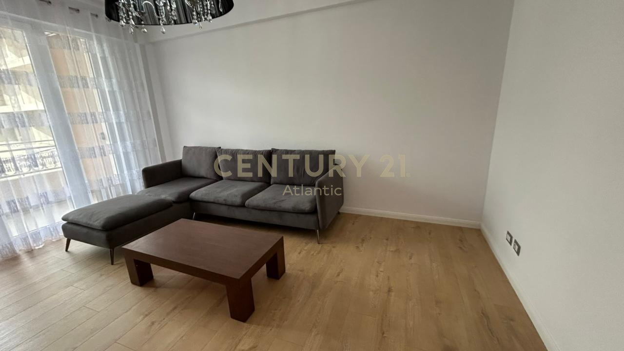 Shitet Apartament 2+1 – Vollga, Durrës !