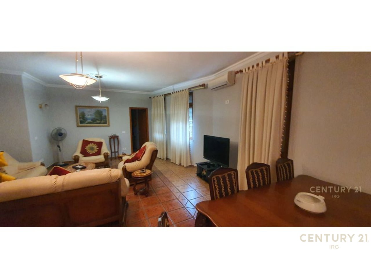 Apartament 3+1 ne Qender te Tiranes!