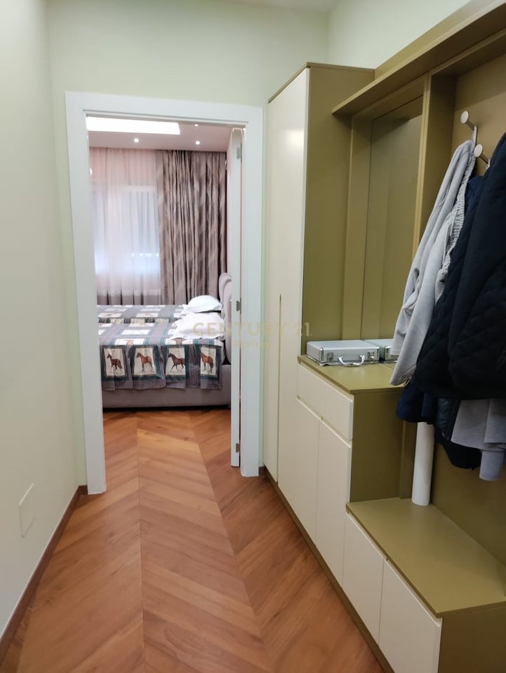 LUXURY 1+1 APARTMENT FOR SALE IN THE HEART OF TIRANA NEAR THE NEW BAZAAR!