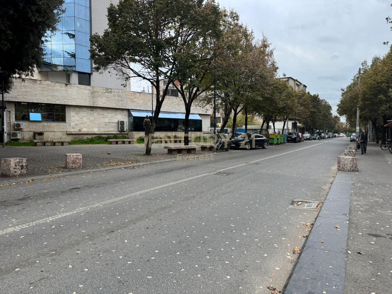 RRUGA FORTUZI, ZYRE PER QIRA!!