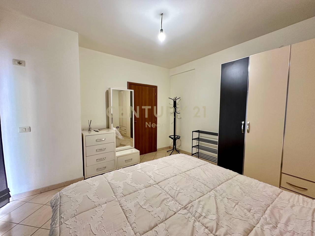 QIRA, APARTAMENT 2+1+2 ME POST PARKIMI‼️