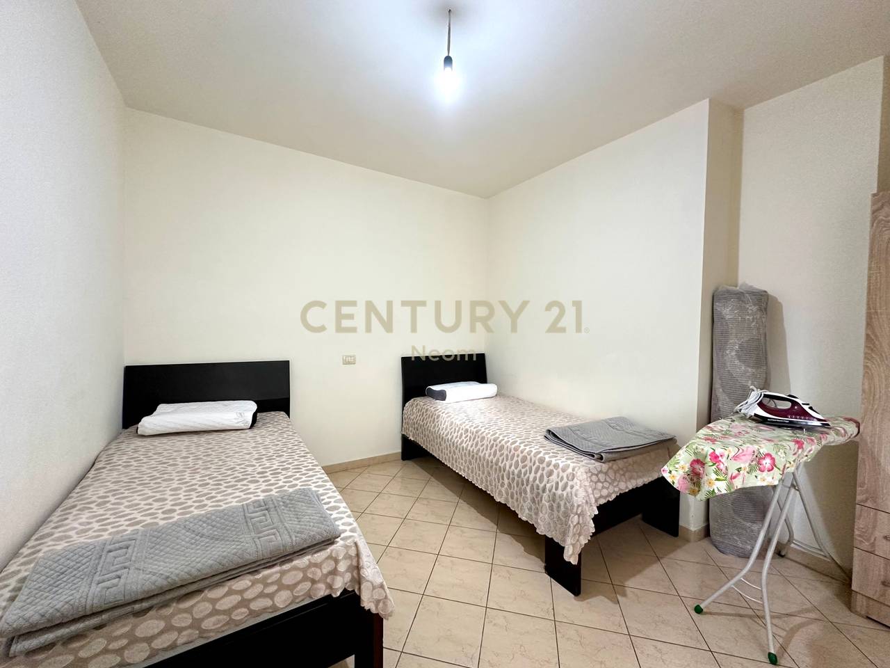 QIRA, APARTAMENT 2+1+2 ME POST PARKIMI‼️