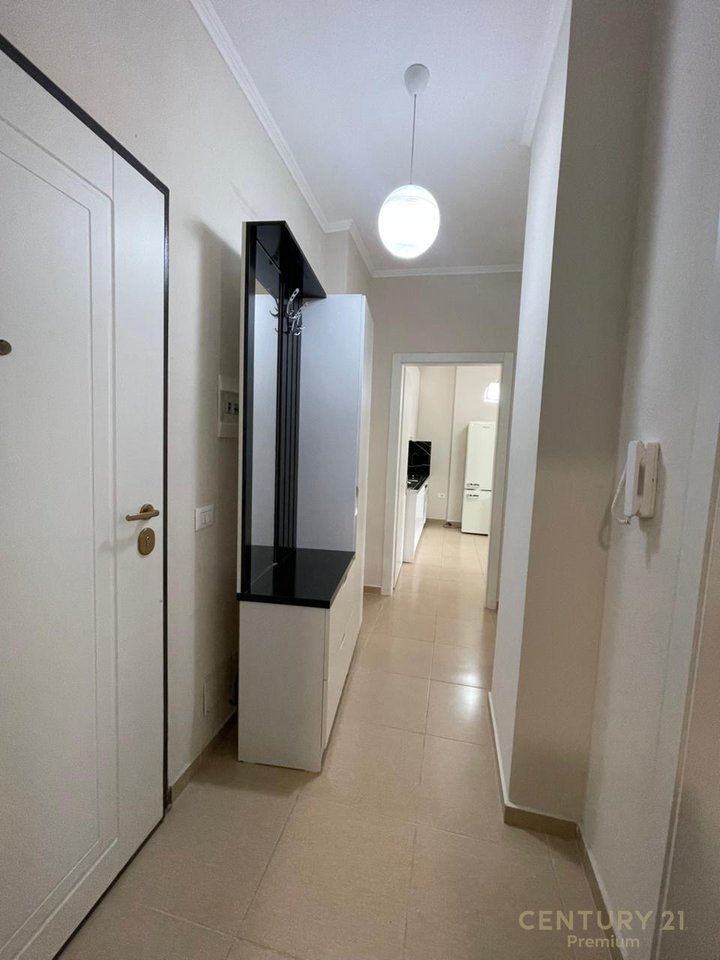 Apartament 2+1+2 Me Qira në Kopshtin Botanik Zoologjik, Tiranë!