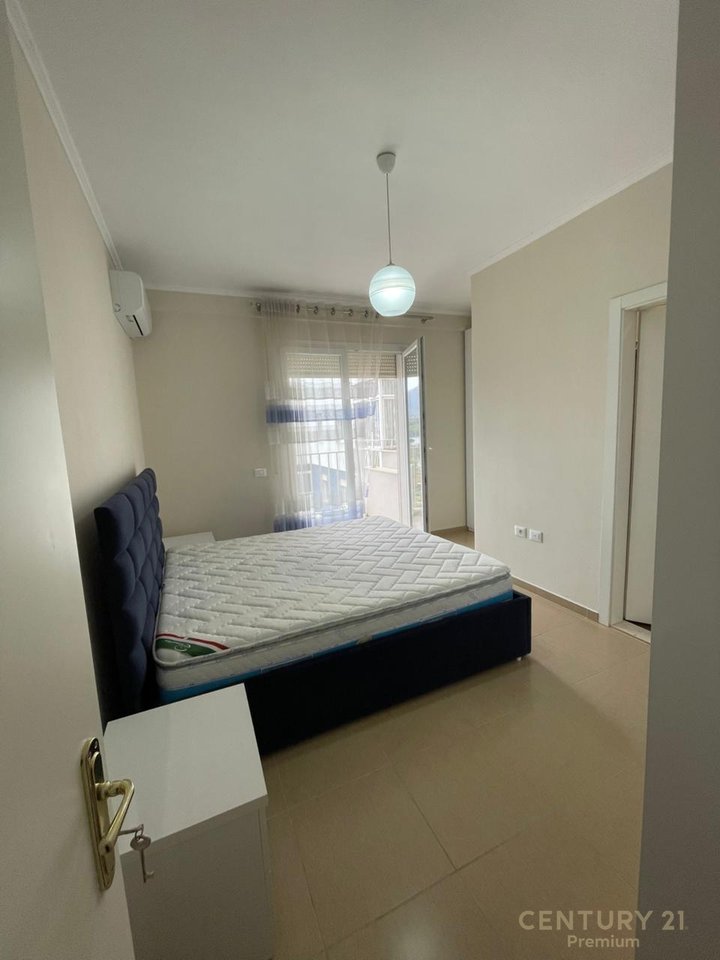 Apartament 2+1+2 Me Qira në Kopshtin Botanik Zoologjik, Tiranë!