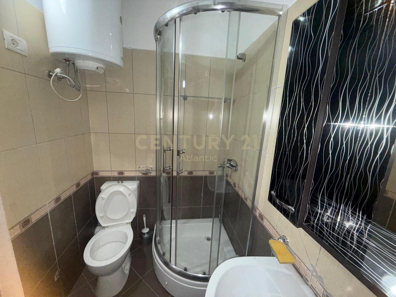 Apartment 2+1+2t + Garage 24.7m2 For Sale at Plazh Hekurudha, Durrës - 143000 | 100 m²