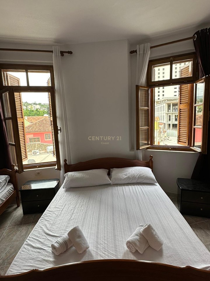 JEPET ME QIRA APARTAMENT 1+1 PRANË QENDRËS HISTORIKE, VLORE!