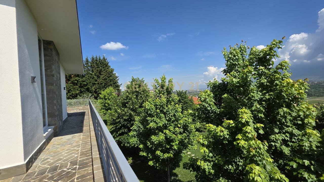 INDIVIDUAL APARTMENTS FOR RENT IN THE SUBURBS OF TIRANA, DOBRESH !!