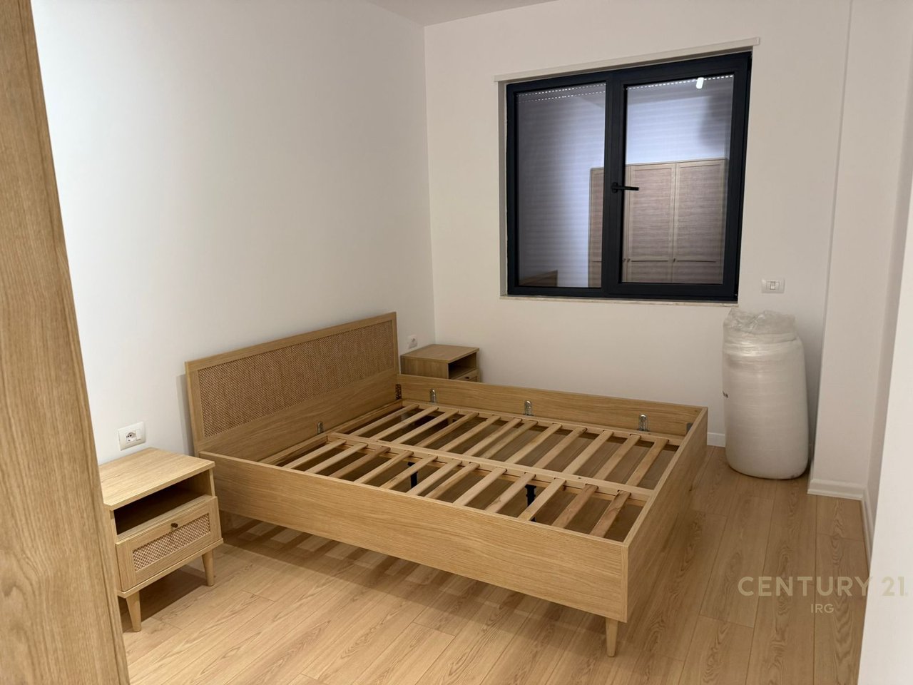 Liqeni i Thate, Apartament 1+1!