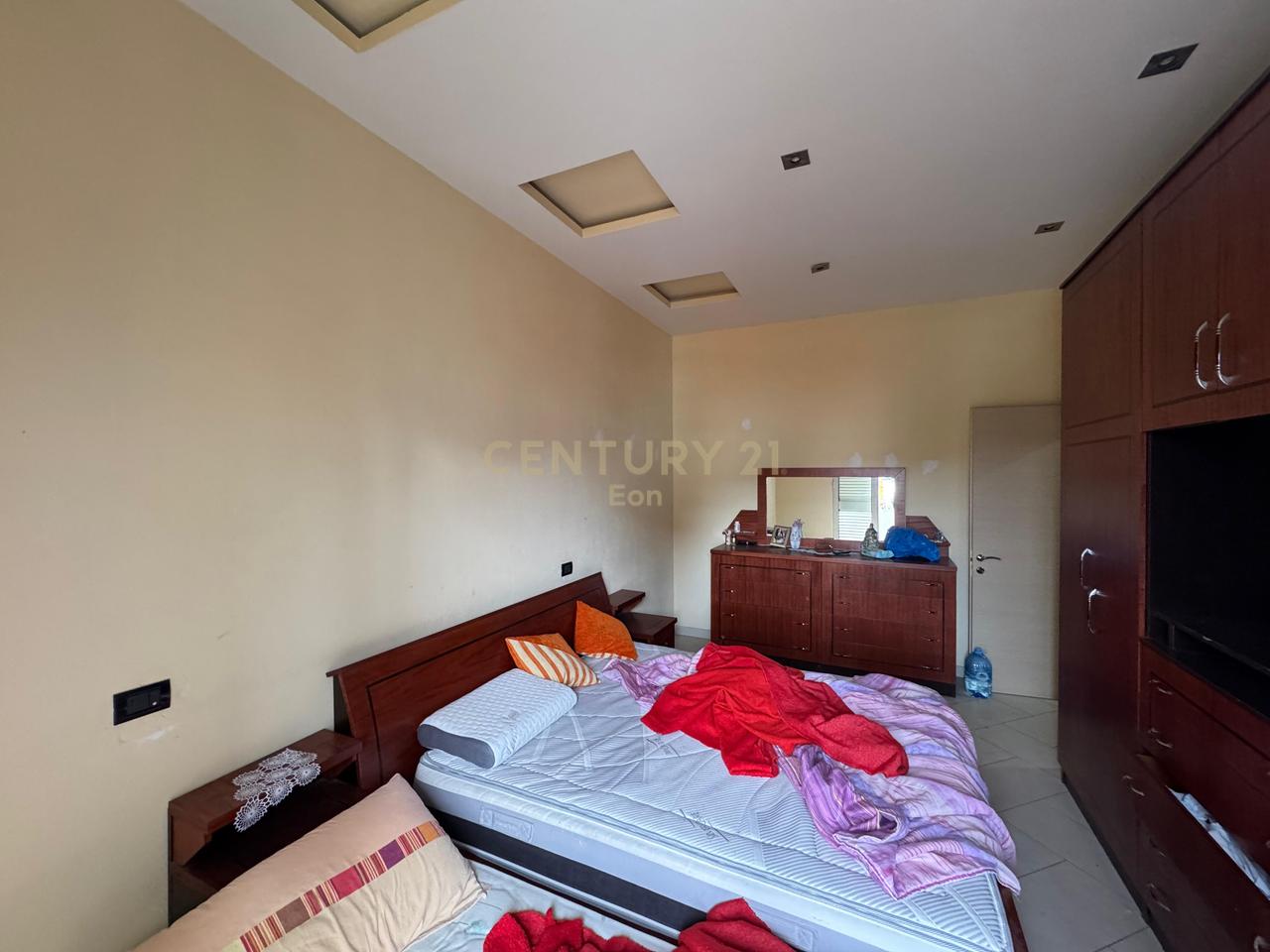 SHITET APARTAMENT 2+1, MUNDESI KTHIMI NE 3+1!