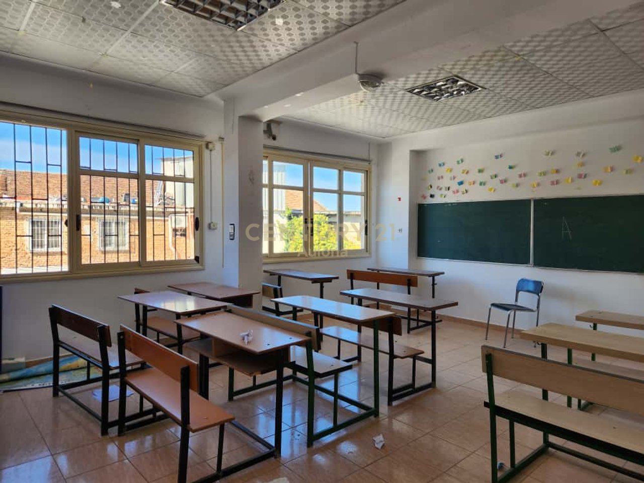 Njësi Komerciale me Qira pranë Rrugës Transballkanike