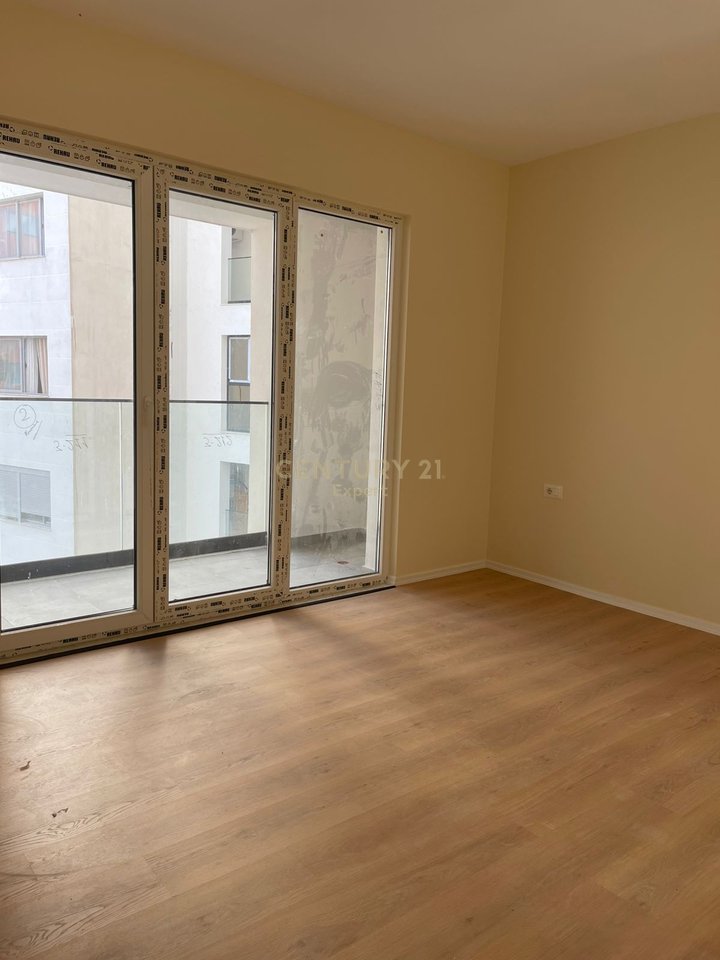 APARTAMENT 2+1 PER QIRA NE ASTIR